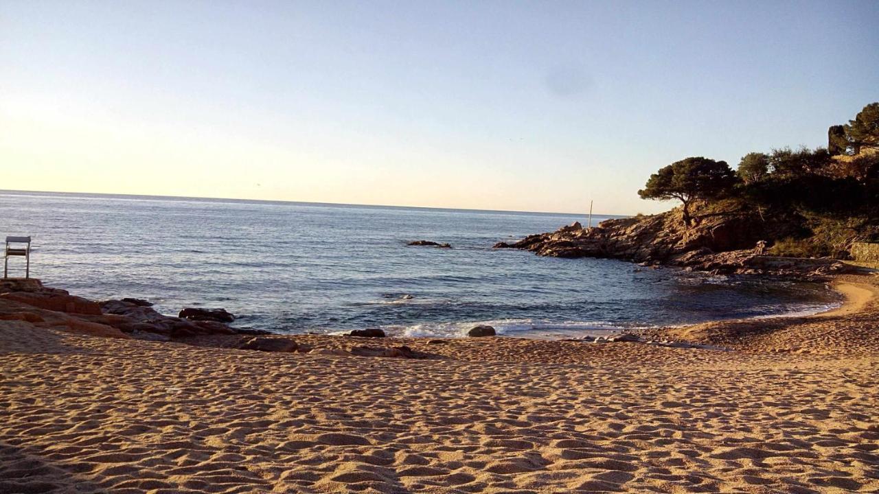 Apartamento Carabelasiente La Brisa Del Mar ตอสซาเดมาร์ ภายนอก รูปภาพ
